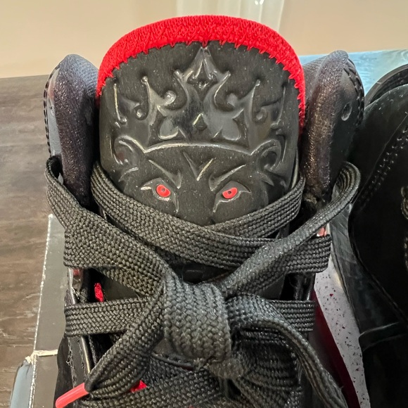? Nike LeBron 8 \
